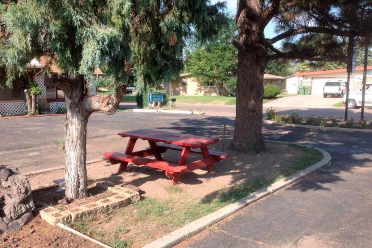 Oyo Hotel Colby, Ks Dış mekan fotoğraf